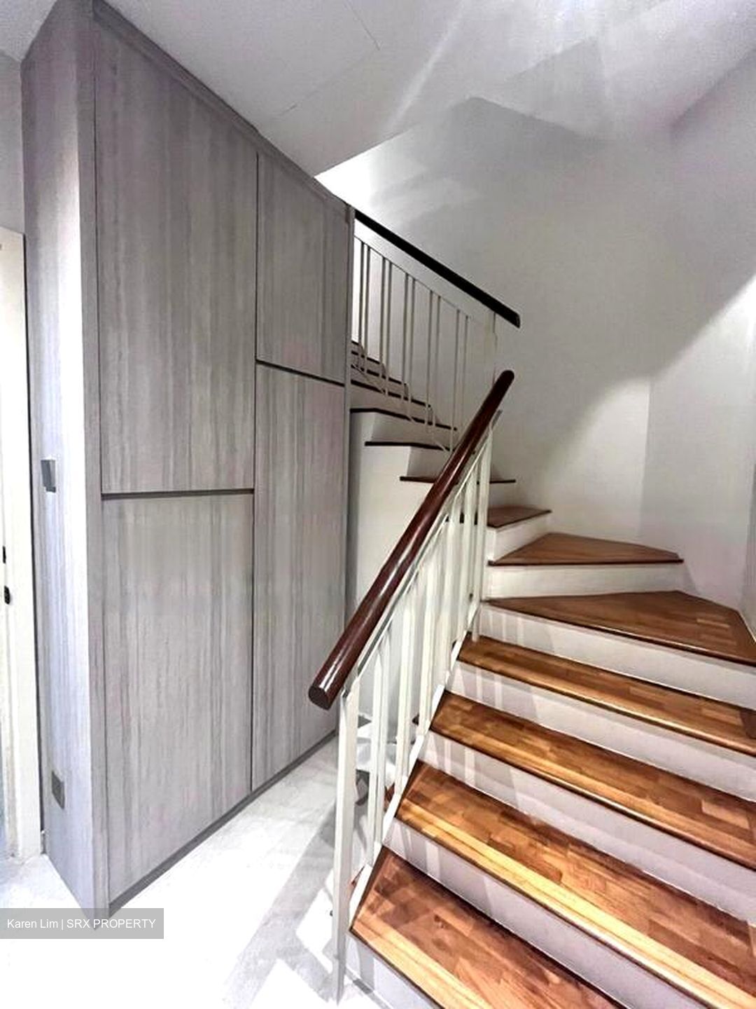 Springhill (D27), Terrace #477323511